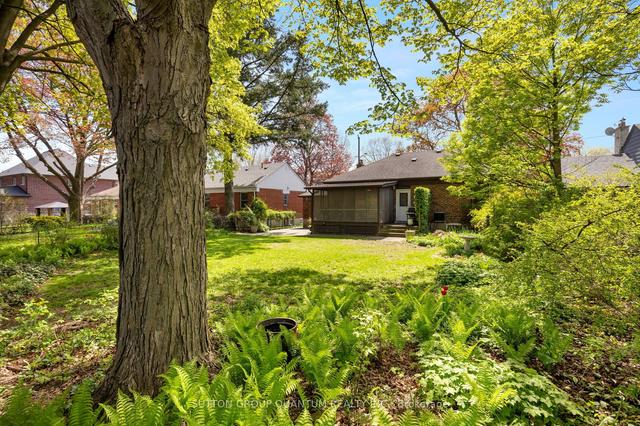 1399 Applewood Rd, House detached with 2 bedrooms, 2 bathrooms and 5 parking in Mississauga ON | Image 31