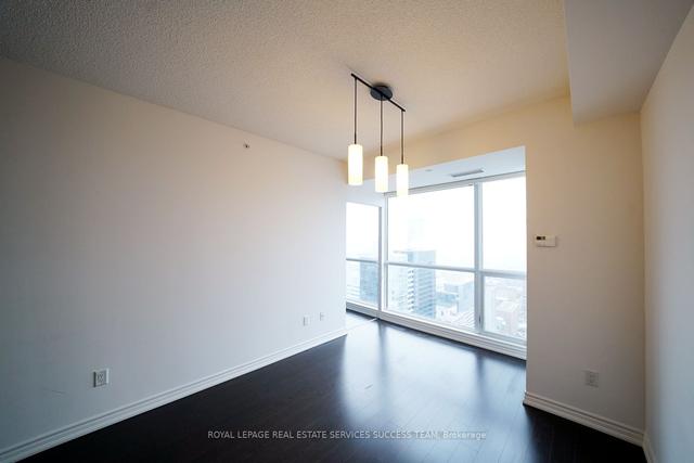 4713 - 386 Yonge St W, Condo with 1 bedrooms, 1 bathrooms and 0 parking in Toronto ON | Image 13