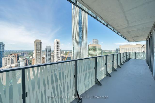 3706 - 42 Charles St E, Condo with 2 bedrooms, 1 bathrooms and 0 parking in Toronto ON | Image 14