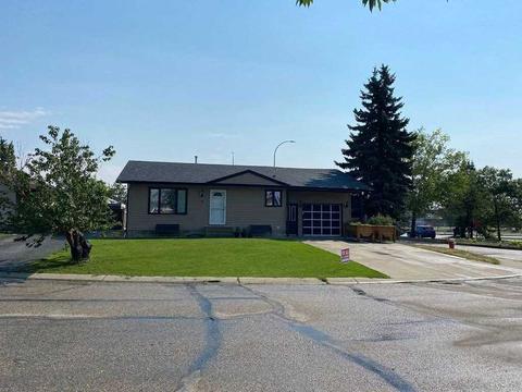 1 Glenrose Cres, Out Of Area, AB, T7Z1A9 | Card Image