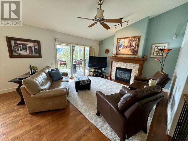 3429 Camelback Dr, House detached with 3 bedrooms, 2 bathrooms and 2 parking in Central Okanagan BC | Image 11