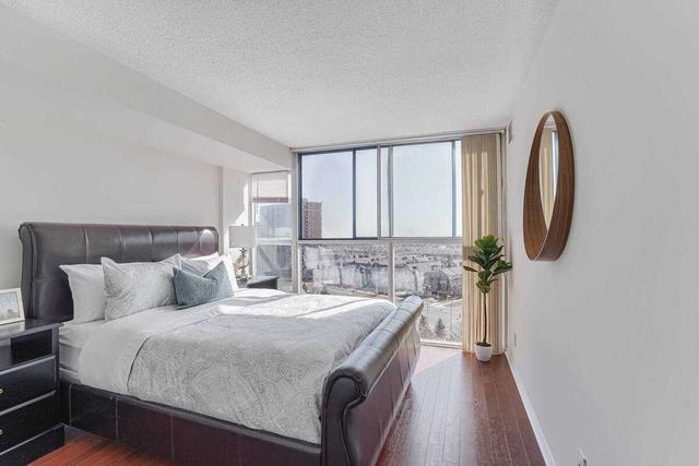 1118 - 35 Trailwood Dr, Condo with 2 bedrooms, 2 bathrooms and 1 parking in Mississauga ON | Image 10