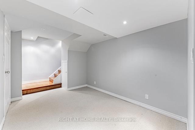 48 Holtby St, House attached with 3 bedrooms, 4 bathrooms and 2 parking in Richmond Hill ON | Image 21