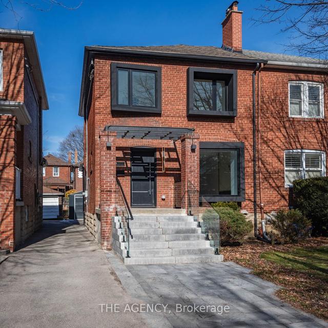 44 Glengarry Ave, House semidetached with 3 bedrooms, 4 bathrooms and 1 parking in Toronto ON | Image 1