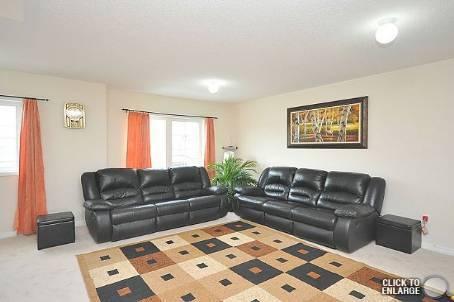 8 Unionville Cres S, House attached with 3 bedrooms, 4 bathrooms and 1 parking in Brampton ON | Image 4