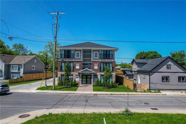 63 Vine St, House detached with 9 bedrooms, 9 bathrooms and 14 parking in St. Catharines ON | Image 12