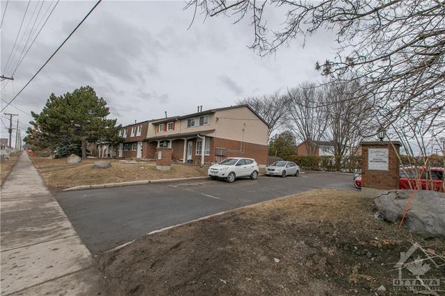 5 - 1661 Heron Road, Townhouse with 3 bedrooms, 2 bathrooms and 1 parking in Ottawa ON | Image 28