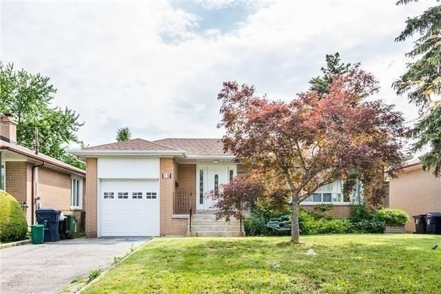 15 Bowerbank Dr, House detached with 3 bedrooms, 2 bathrooms and 3 parking in Toronto ON | Image 1