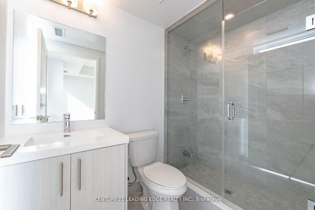 1708 - 286 Main St, Condo with 3 bedrooms, 2 bathrooms and 0 parking in Toronto ON | Image 2