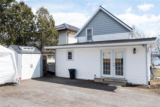 141 Main St, House detached with 3 bedrooms, 1 bathrooms and null parking in Deseronto ON | Image 17