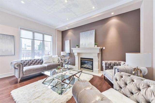 UPPER - 247 Sunset Beach Rd, House detached with 4 bedrooms, 4 bathrooms and 3 parking in Richmond Hill ON | Image 2