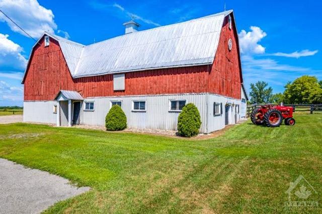 4125 County Rd 43 Road, House detached with 3 bedrooms, 3 bathrooms and 40 parking in North Grenville ON | Image 4