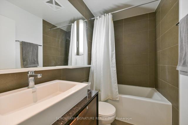 2612 - 121 Mcmahon Dr, Condo with 1 bedrooms, 1 bathrooms and 1 parking in Toronto ON | Image 14