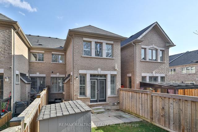 64 Paper Mills Cres, House attached with 4 bedrooms, 3 bathrooms and 2 parking in Richmond Hill ON | Image 14