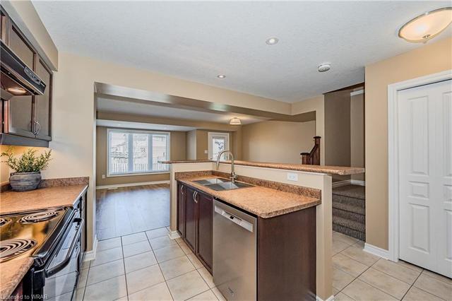 36 Laughland Lane Lane, House attached with 3 bedrooms, 2 bathrooms and 2 parking in Guelph ON | Image 5