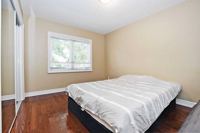 3rd flr - 555 Royal York Rd, House other with 2 bedrooms, 1 bathrooms and 1 parking in Toronto ON | Image 4