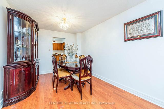 30 Houndtrail Dr, House detached with 4 bedrooms, 4 bathrooms and 6 parking in Toronto ON | Image 2