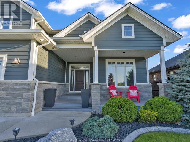 211 Maxwell Cres, House detached with 4 bedrooms, 3 bathrooms and null parking in Lakeshore ON | Image 3