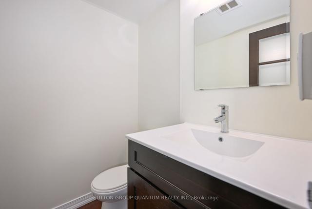 1002 - 66 High St E, Condo with 3 bedrooms, 3 bathrooms and 1 parking in Mississauga ON | Image 25