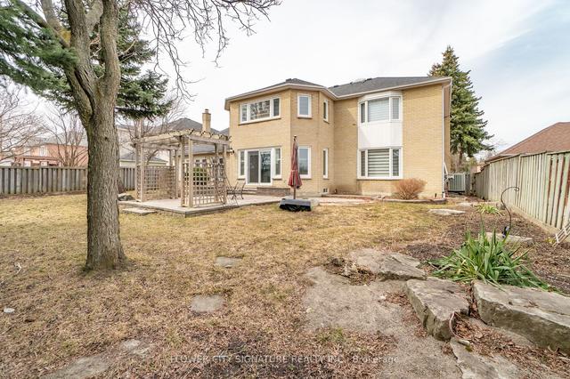 4 Perth St, House detached with 4 bedrooms, 4 bathrooms and 6 parking in Brampton ON | Image 33
