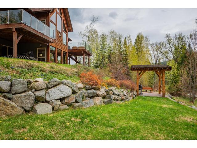 817 White Tail Drive, House detached with 4 bedrooms, 4 bathrooms and null parking in Rossland BC | Image 89