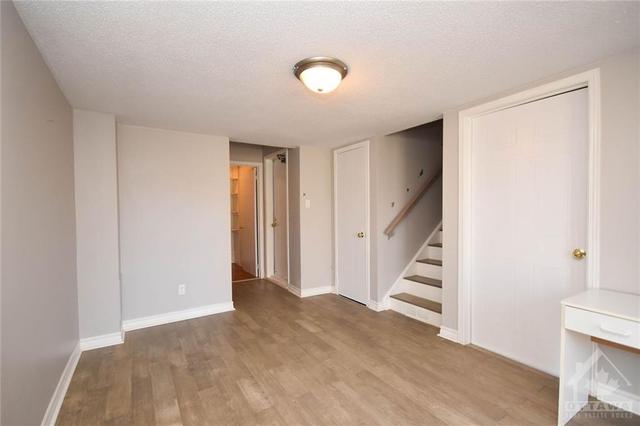 1411 Forge St, Townhouse with 3 bedrooms, 3 bathrooms and 2 parking in Ottawa ON | Image 25