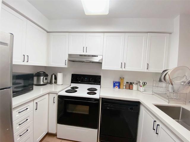 509 - 8 Pemberton Ave, Condo with 1 bedrooms, 1 bathrooms and 1 parking in Toronto ON | Image 3