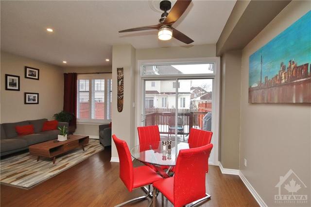 86 Selhurst Ave, Townhouse with 3 bedrooms, 3 bathrooms and 2 parking in Ottawa ON | Image 13