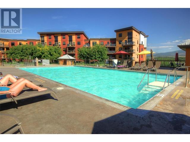 427 - 654 Cook Rd, Condo with 2 bedrooms, 2 bathrooms and 1 parking in Kelowna BC | Image 1