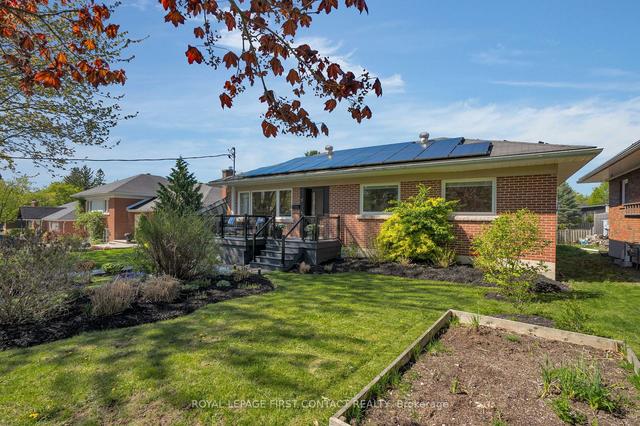 78 Dundonald St, House detached with 3 bedrooms, 2 bathrooms and 10 parking in Barrie ON | Image 12