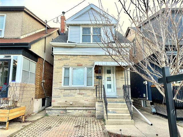 141 Edgemont St N, House detached with 3 bedrooms, 3 bathrooms and 1 parking in Hamilton ON | Image 1