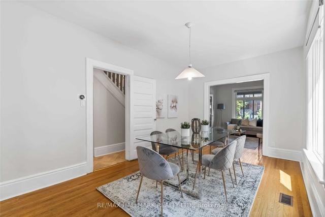 7 Grafton Ave, House semidetached with 3 bedrooms, 2 bathrooms and 2 parking in Toronto ON | Image 3
