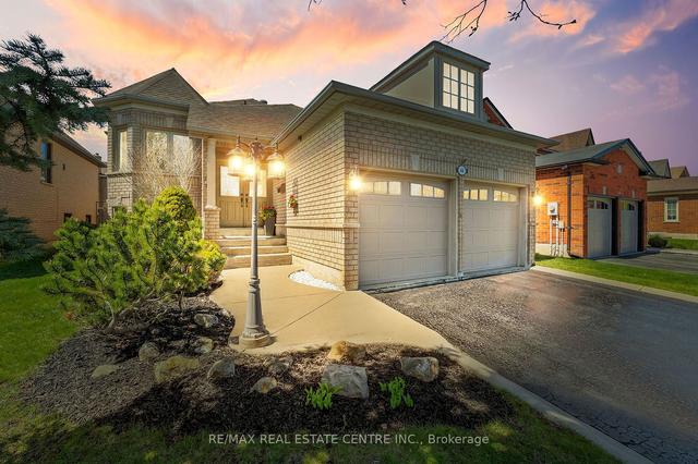 44 Royal Valley Dr, House detached with 3 bedrooms, 3 bathrooms and 4 parking in Caledon ON | Image 1
