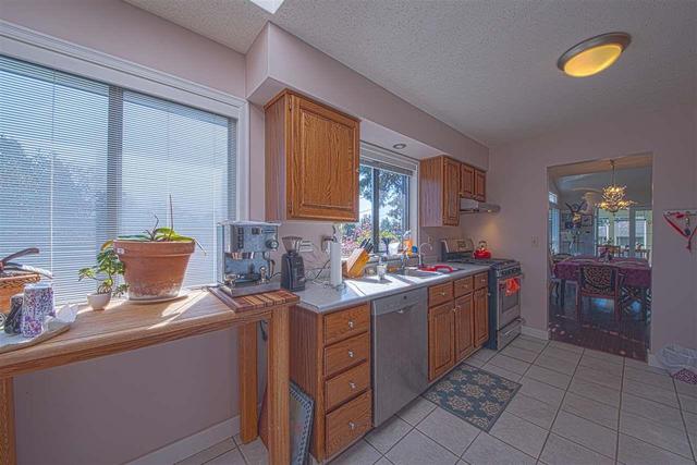 1071 Stevens St, House detached with 3 bedrooms, 3 bathrooms and 5 parking in White Rock BC | Image 20