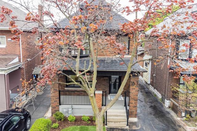 163 Balsam Ave N, House detached with 3 bedrooms, 2 bathrooms and 5 parking in Hamilton ON | Image 1