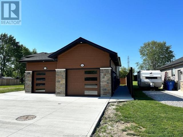 b - 6 Helen, House detached with 3 bedrooms, 2 bathrooms and null parking in Chatham Kent ON | Image 1