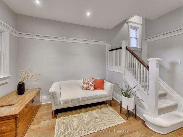 529 Runnymede Rd, House semidetached with 5 bedrooms, 3 bathrooms and 2 parking in Toronto ON | Image 35