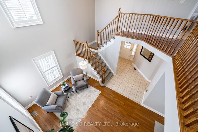 108 Downey Dr, House detached with 4 bedrooms, 3 bathrooms and 4 parking in Whitby ON | Image 9