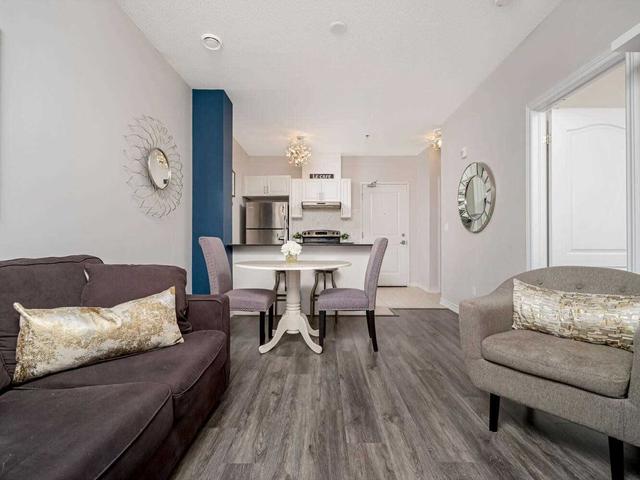 107 - 1360 Costigan Rd, Condo with 1 bedrooms, 1 bathrooms and 1 parking in Milton ON | Image 3