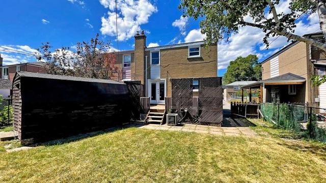 53 Bonniewood Rd, House semidetached with 3 bedrooms, 1 bathrooms and 3 parking in Toronto ON | Image 22