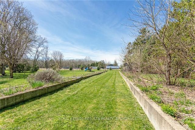 1614 1st Concession Rd, House detached with 2 bedrooms, 1 bathrooms and 6 parking in Norfolk County ON | Image 35