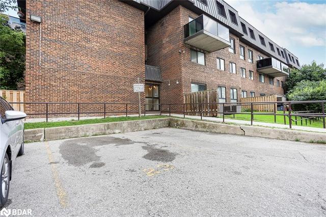 23 - 43 Taunton Road E, House attached with 2 bedrooms, 1 bathrooms and 1 parking in Oshawa ON | Image 26