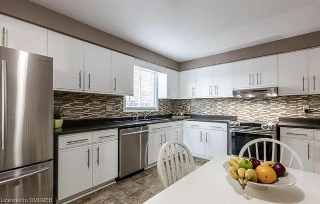 48 Capri St, House detached with 5 bedrooms, 2 bathrooms and 3 parking in Thorold ON | Image 18