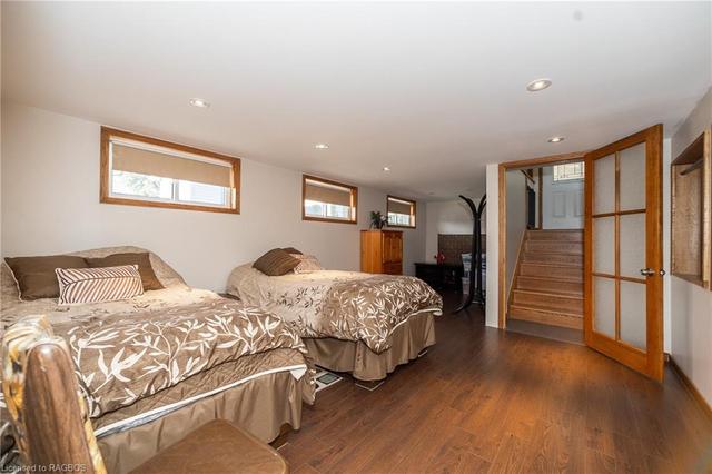 775 21st St E, House detached with 4 bedrooms, 2 bathrooms and 6 parking in Owen Sound ON | Image 31