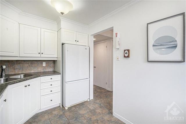 1724 Rodin Way, Townhouse with 3 bedrooms, 2 bathrooms and 1 parking in Ottawa ON | Image 13