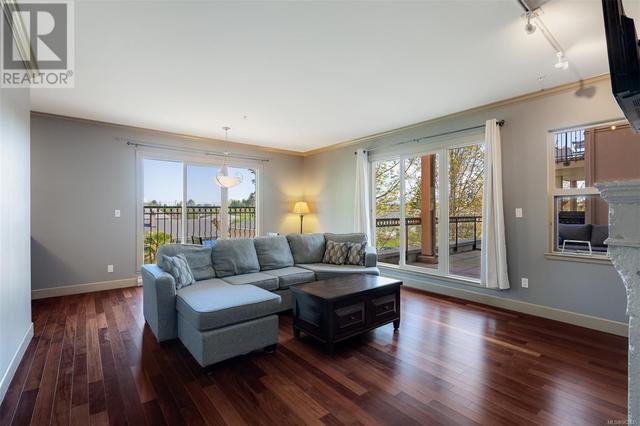 Beautiful floors throughout. Clean and ready to move in. | Image 3