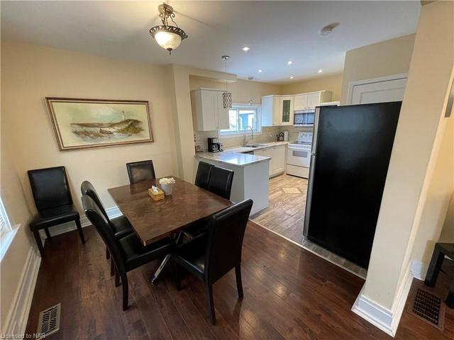 4713 Cookman Cres, House detached with 3 bedrooms, 1 bathrooms and 2 parking in Niagara Falls ON | Image 20