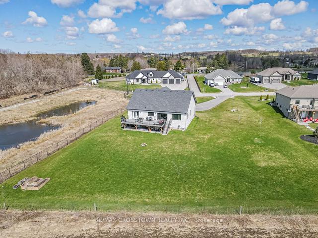15 Best Crt, House detached with 4 bedrooms, 3 bathrooms and 9 parking in Oro Medonte ON | Image 15