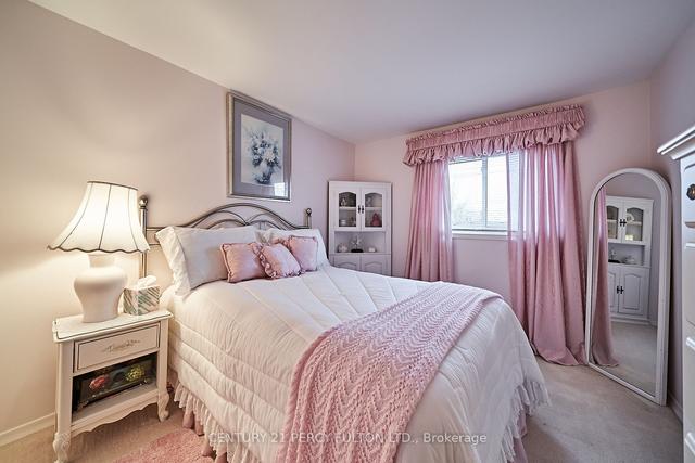 44 - 222 Pearson St, Townhouse with 4 bedrooms, 2 bathrooms and 2 parking in Oshawa ON | Image 13