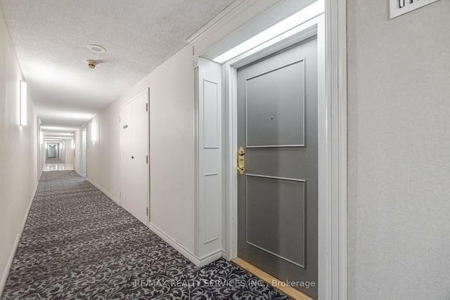 1209 - 155 Hillcrest Ave, Condo with 2 bedrooms, 1 bathrooms and 1 parking in Mississauga ON | Image 34